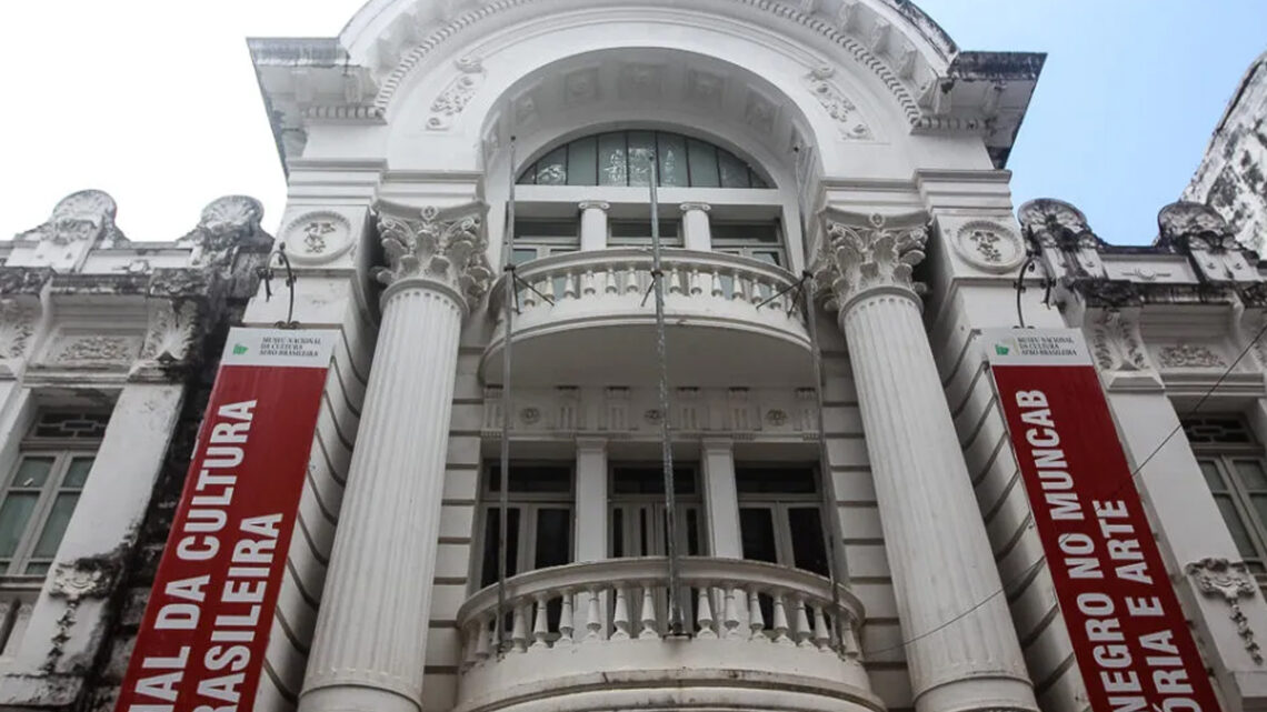 AEA/BA retoma visitas aos museus; primeiro tour acontece no Museu Nacional da Cultura Afro-Brasileira